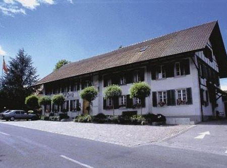 Gasthof Kreuz Muehledorf Eksteriør billede
