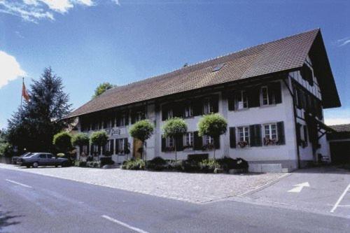 Gasthof Kreuz Muehledorf Eksteriør billede